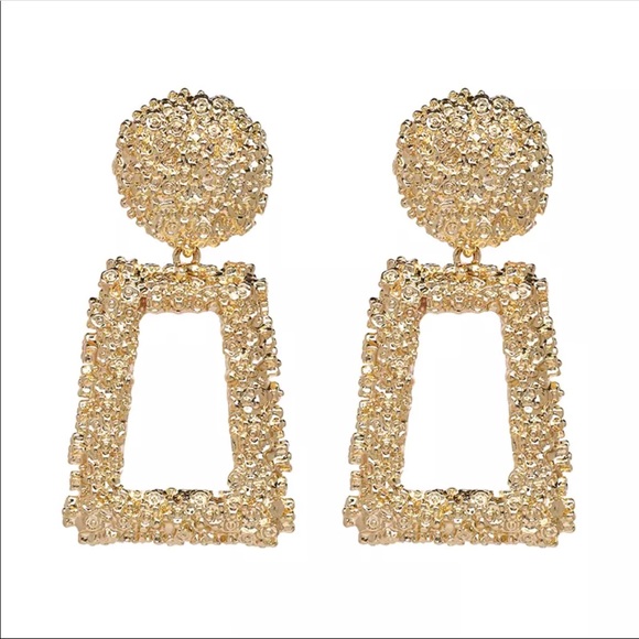 gold door knocker earrings zara